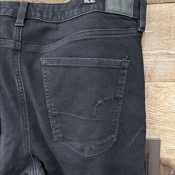American Eagle Outfitters High Rise Black Jeans - Picture 5 of 5